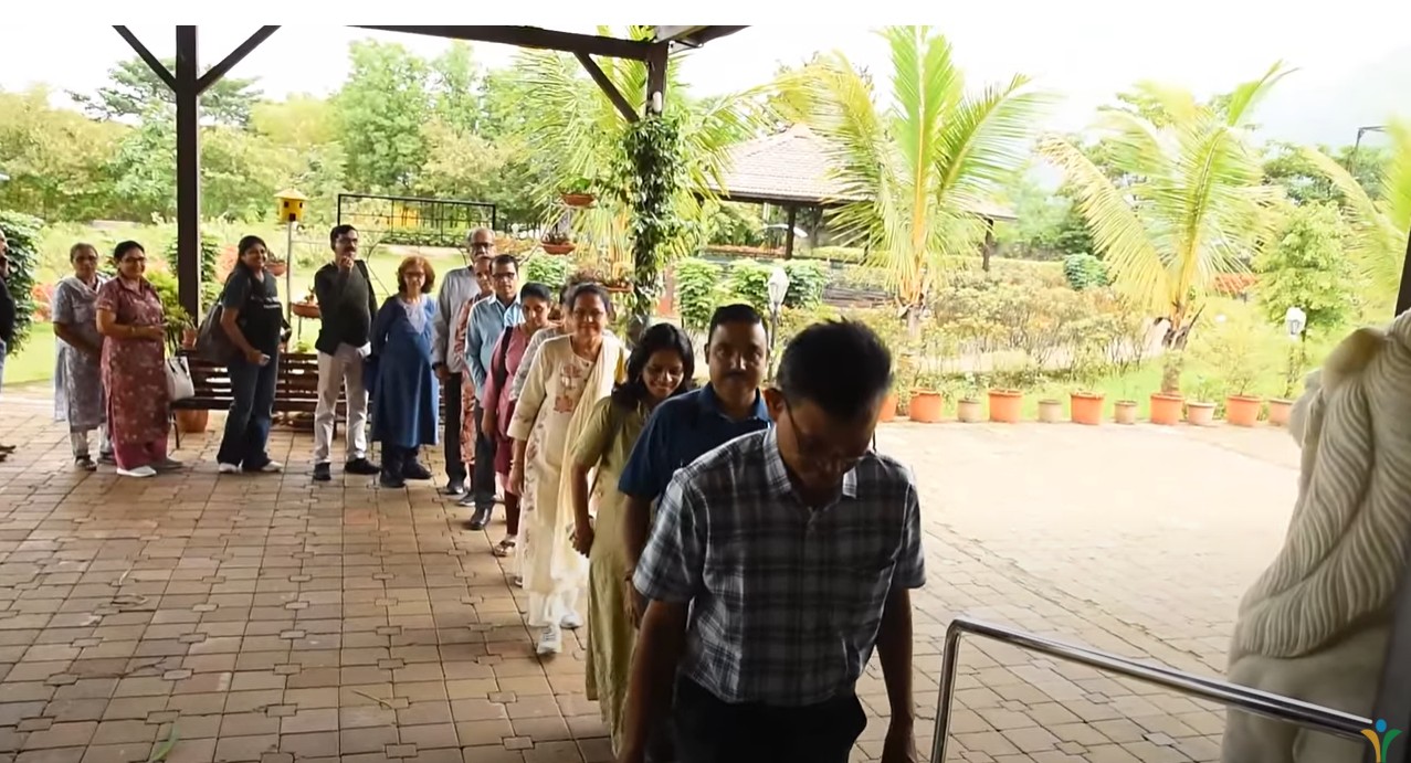 Arrival of participants