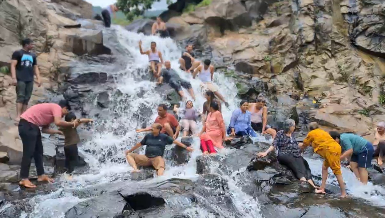 Palashe Waterfall
