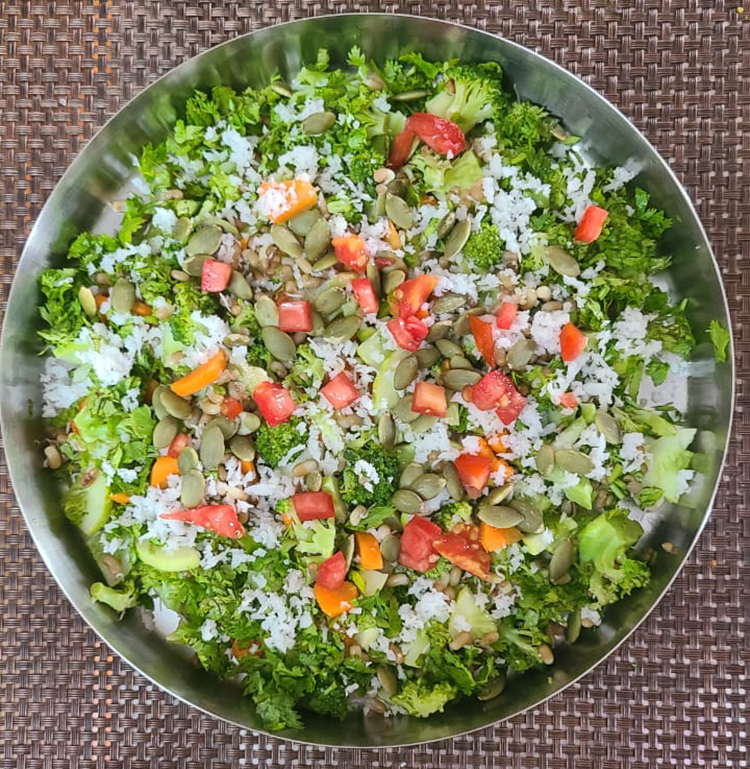  
                                Green and Orange Salad