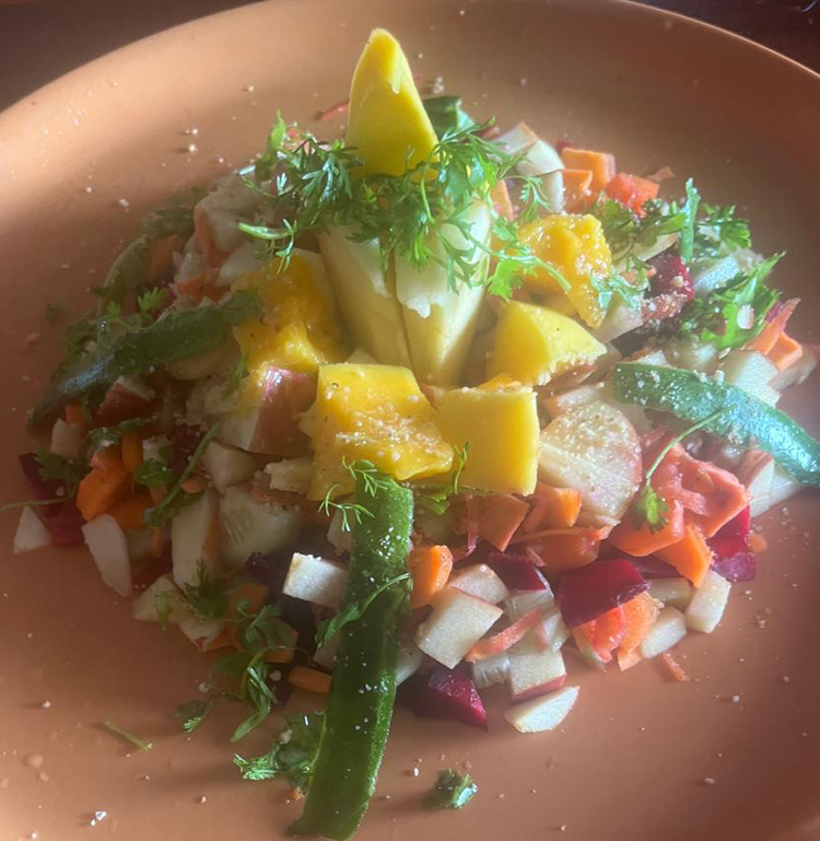  
                                Colorful Salad