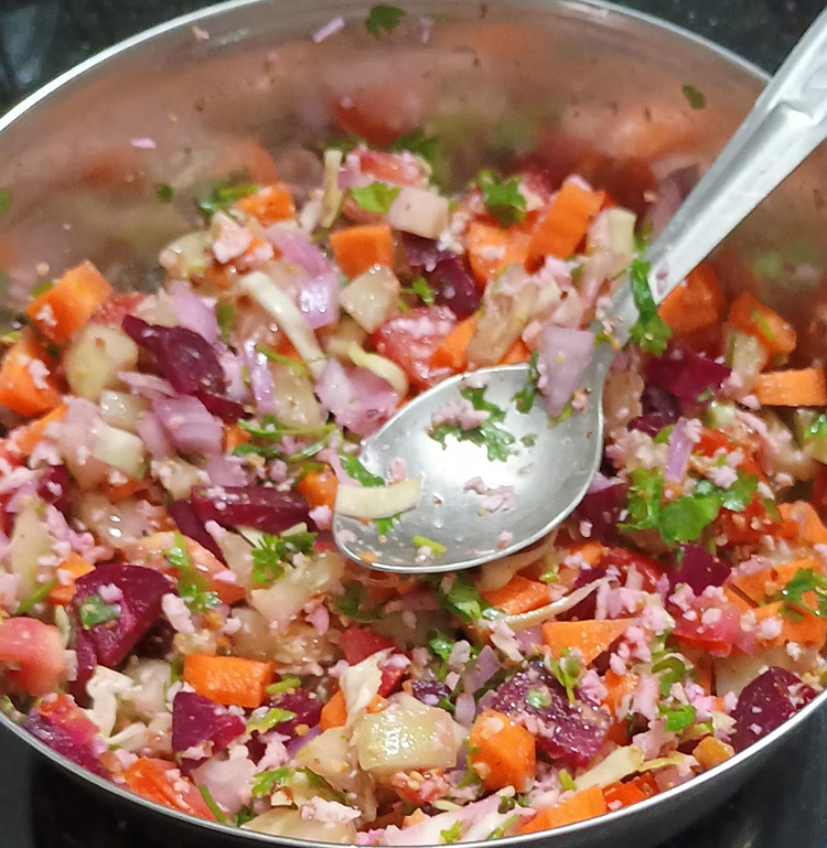  
                                Colorful Salad