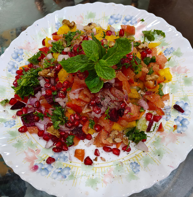  
                                Bahurangi Salad
