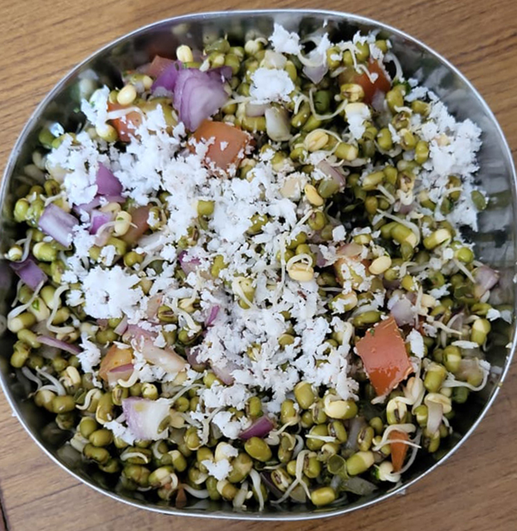 Sprouts salad